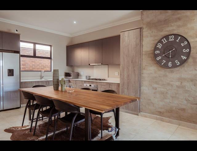 3 BEDROOM SECTIONAL TITLE FOR SALE IN SIX FOUNTAINS RESIDENTIAL ESTATE